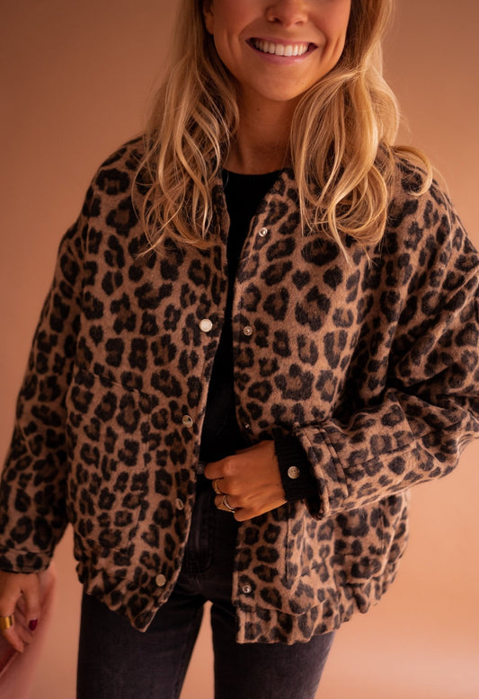DASCHA | Trendig Jacka Med Leopardprint